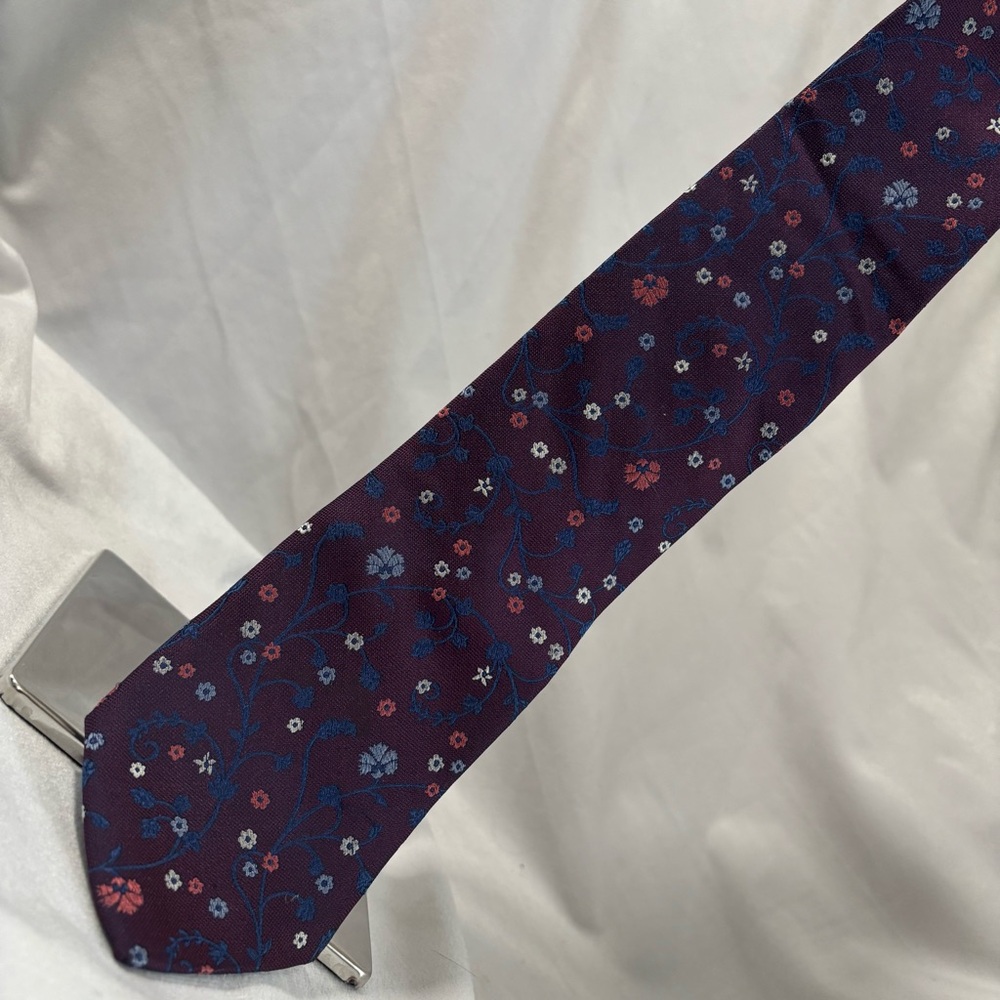 Blue and Red Floral Embroidered Silk Tie Hand made - Picture 2 of 3